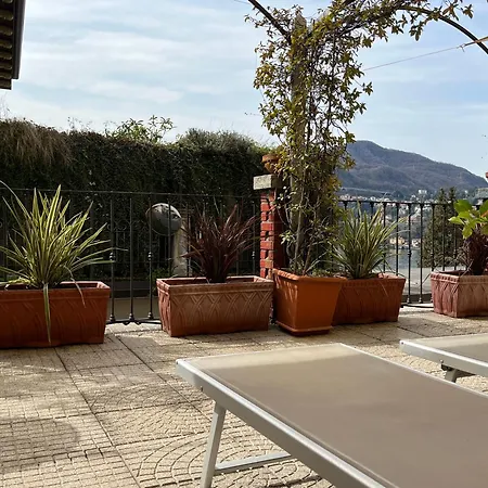 Lakeview - Loft Vista Con Terrazzo コモ